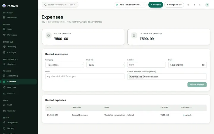 Rechvix expenses list with categories and attachments